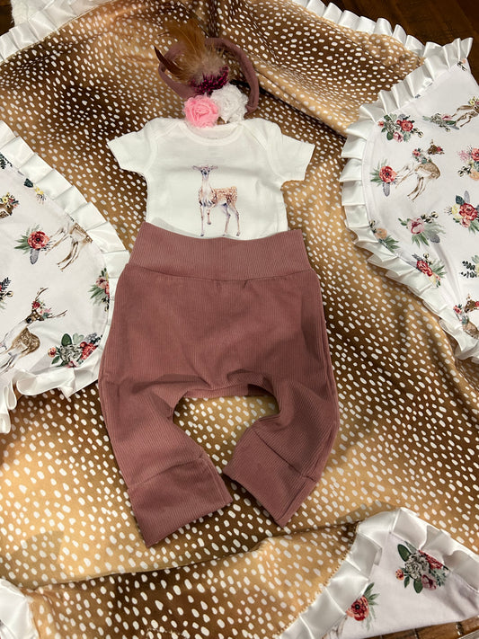 0-3 Month 4 Piece Baby Blanket Layette Gift Set Doe Minky