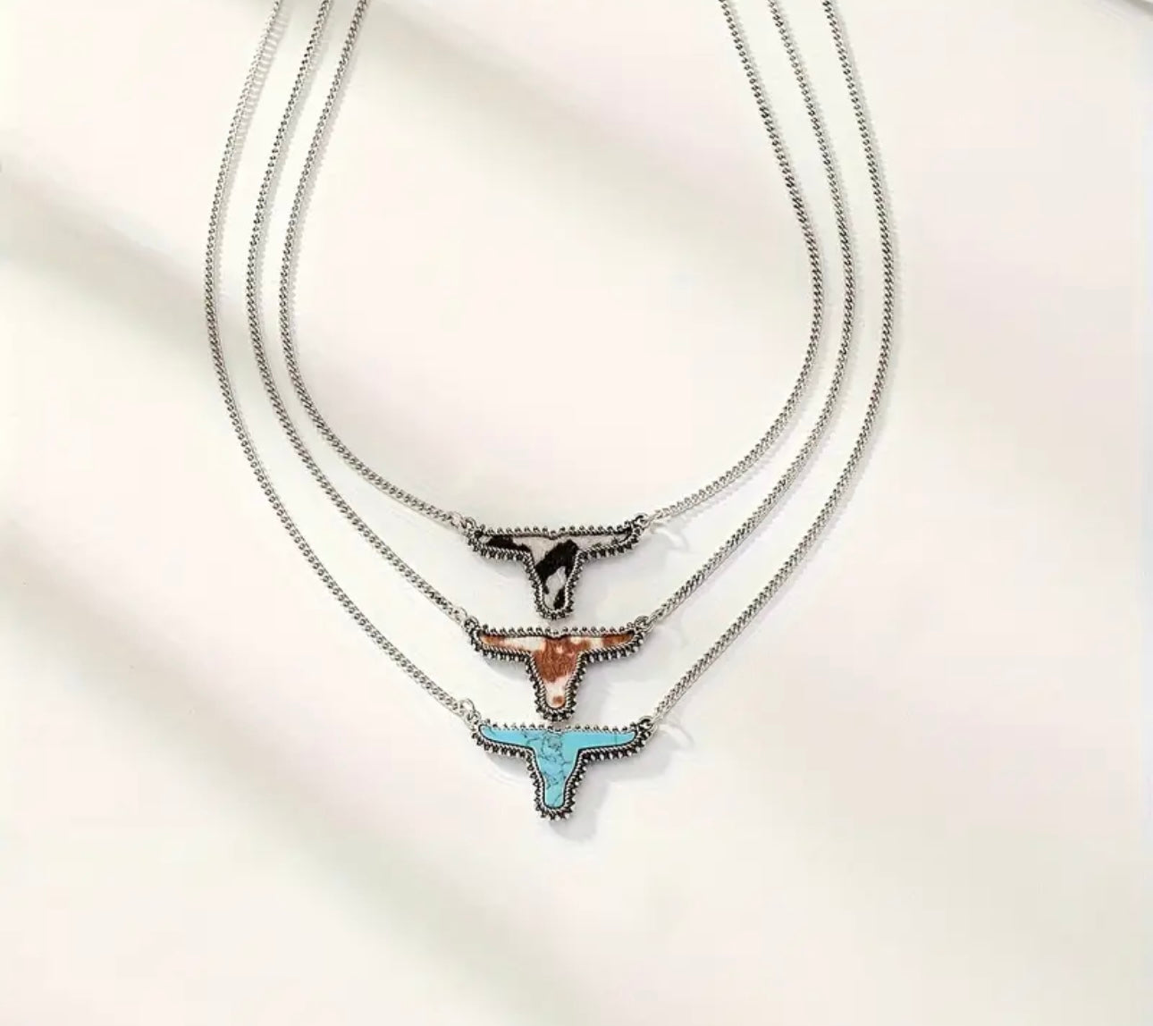 3 Pcs Western Style Turquoise Stone Cow Pattern Leather Decor Cattle Cow Head Necklaces